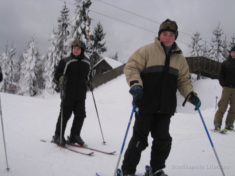 2010_01_30 Skifahren mit der Stadtkapelle (16)